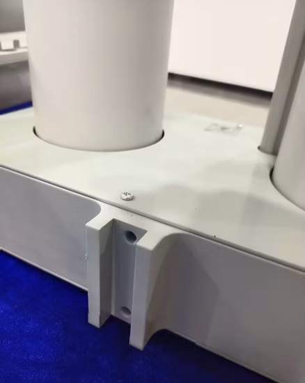 Biaxial 1.5g Yarn Feeder Flat Knitting Machinery Accessories
